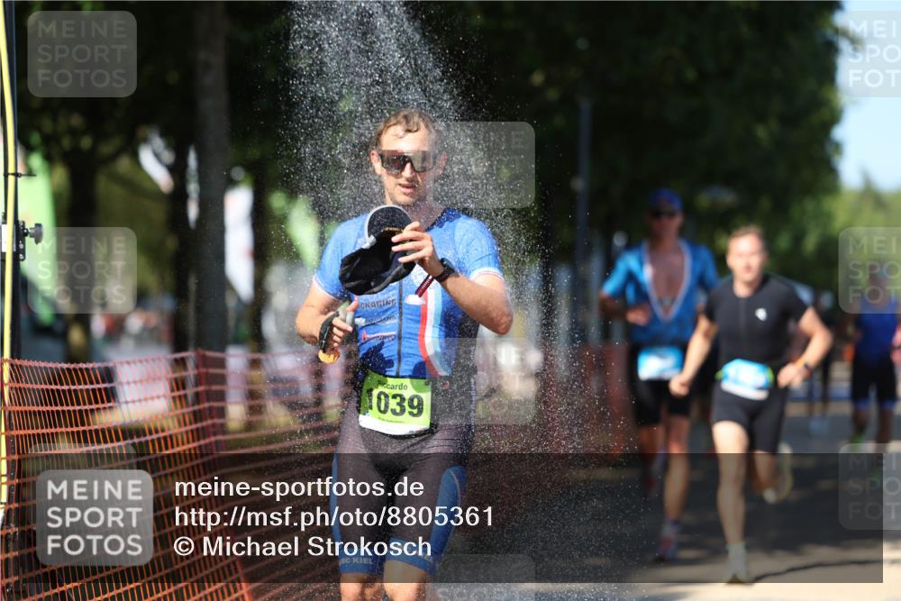 07.09.2025 - 19. Norderstedt Triathlon Michael Strokosch http://msf.ph/oto/8805361 07.09.2025 14:59:03 Laufen 880, 997, 1010, 1011, 1018, 1039, 1416, 1462 meine-sportfotos.de