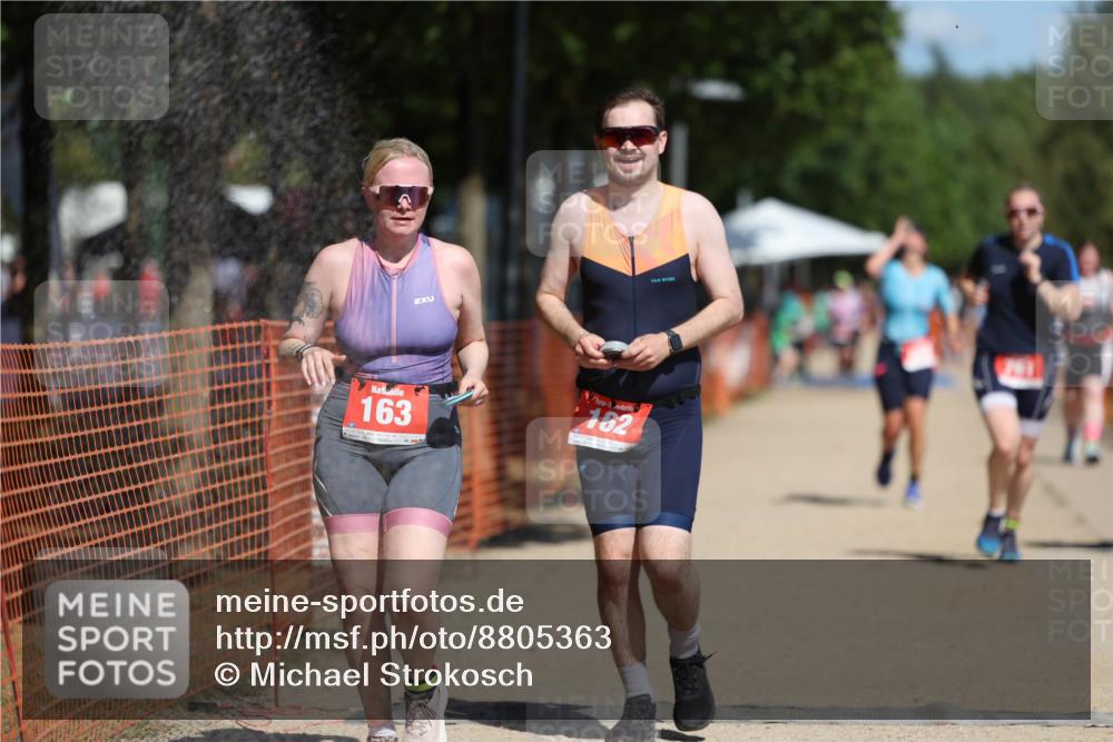 07.09.2025 - 19. Norderstedt Triathlon Michael Strokosch http://msf.ph/oto/8805363 07.09.2025 12:37:37 Laufen 162, 163, 192, 699, 761 meine-sportfotos.de