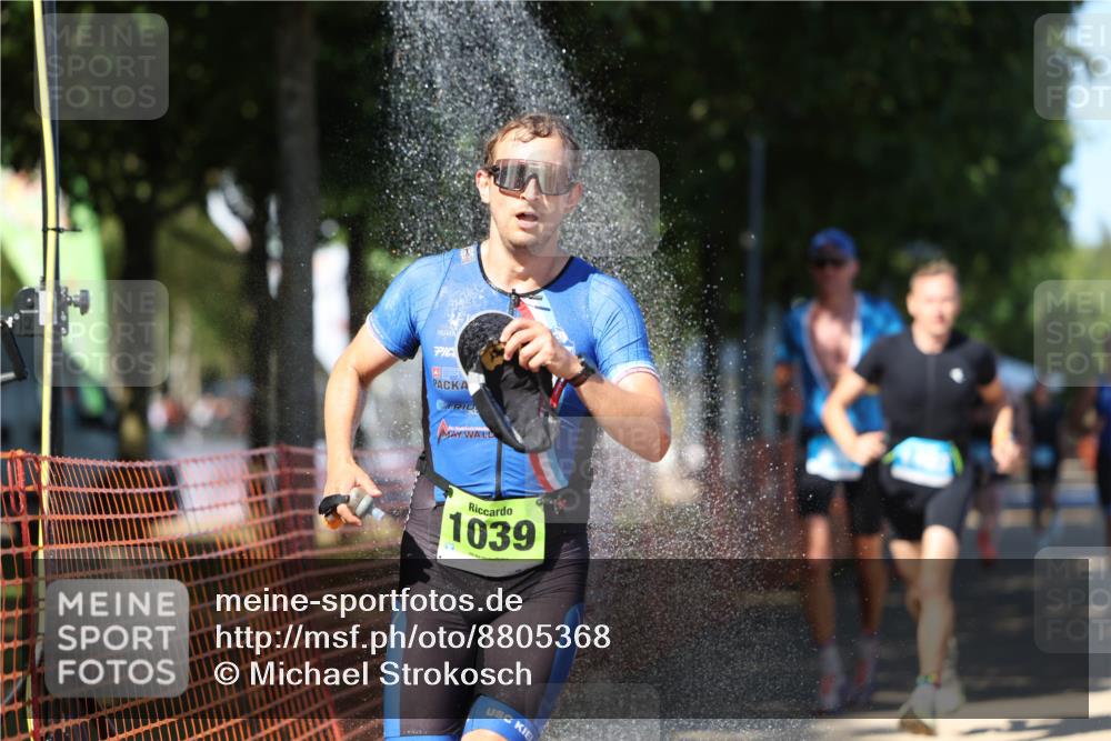 07.09.2025 - 19. Norderstedt Triathlon Michael Strokosch http://msf.ph/oto/8805368 07.09.2025 14:59:03 Laufen 880, 997, 1010, 1011, 1018, 1039, 1416, 1462 meine-sportfotos.de