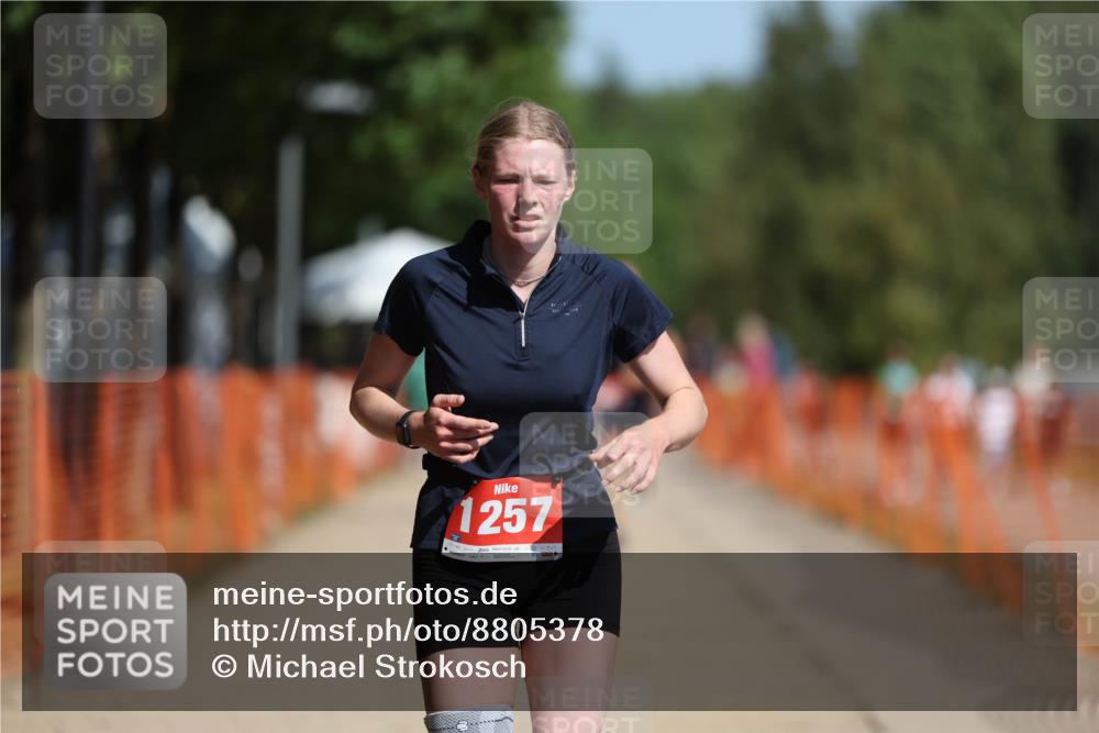 07.09.2025 - 19. Norderstedt Triathlon Michael Strokosch http://msf.ph/oto/8805378 07.09.2025 12:07:54 Laufen 1223, 1257 meine-sportfotos.de