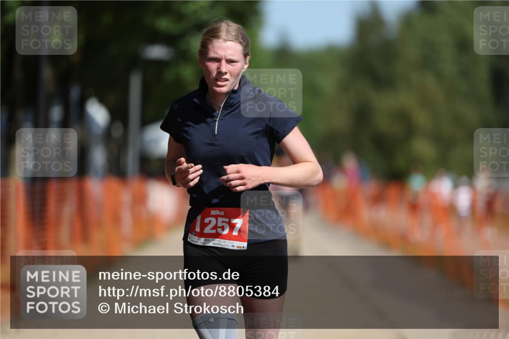 07.09.2025 - 19. Norderstedt Triathlon Michael Strokosch http://msf.ph/oto/8805384 07.09.2025 12:07:54 Laufen 1223, 1257 meine-sportfotos.de