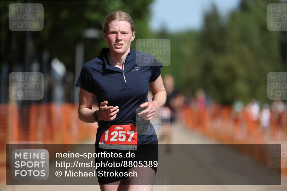 07.09.2025 - 19. Norderstedt Triathlon Michael Strokosch http://msf.ph/oto/8805389 07.09.2025 12:07:55 Laufen 1223, 1257 meine-sportfotos.de