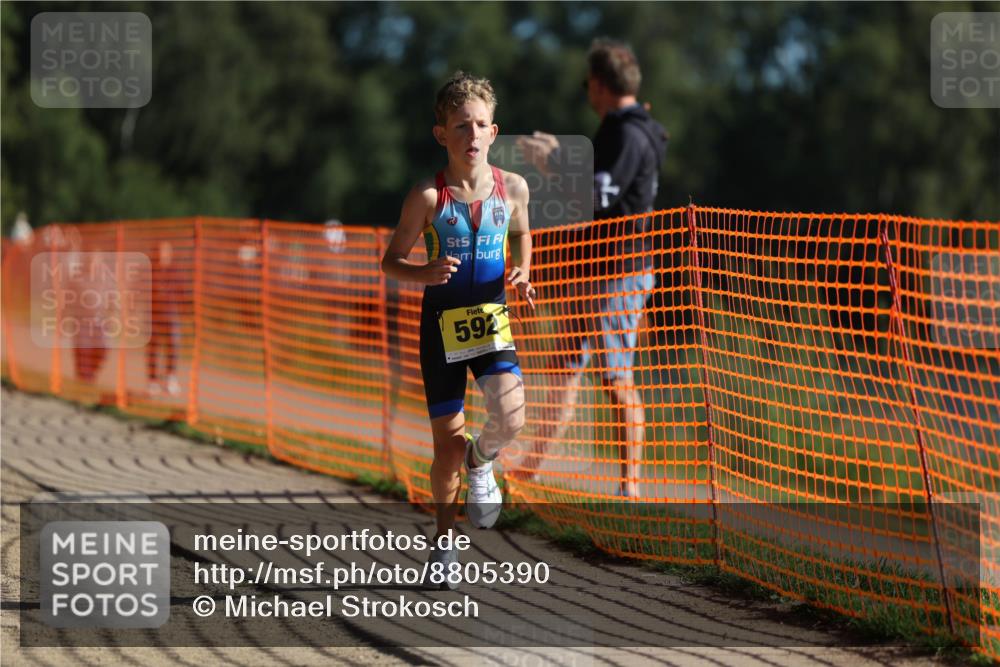 07.09.2025 - 19. Norderstedt Triathlon Michael Strokosch http://msf.ph/oto/8805390 07.09.2025 09:45:15 Laufen 592, 617 meine-sportfotos.de