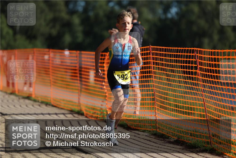 07.09.2025 - 19. Norderstedt Triathlon Michael Strokosch http://msf.ph/oto/8805395 07.09.2025 09:45:15 Laufen 592, 617 meine-sportfotos.de
