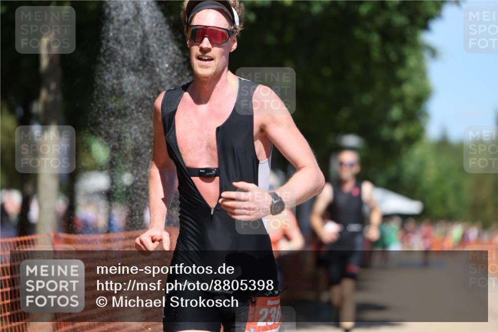 07.09.2025 - 19. Norderstedt Triathlon Michael Strokosch http://msf.ph/oto/8805398 07.09.2025 13:15:42 Laufen 236, 1252, 1297, 1337, 1366, 1391 meine-sportfotos.de