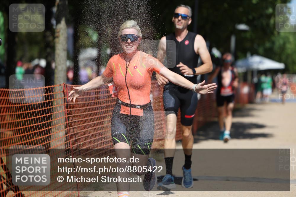 07.09.2025 - 19. Norderstedt Triathlon Michael Strokosch http://msf.ph/oto/8805422 07.09.2025 13:15:43 Laufen 236, 1297, 1337, 1391 meine-sportfotos.de