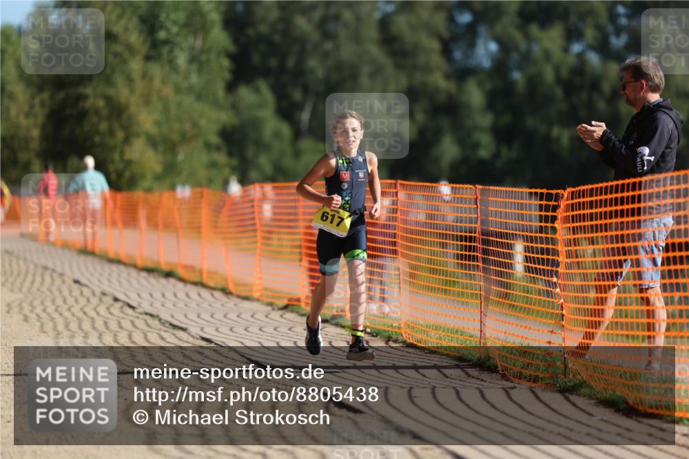 07.09.2025 - 19. Norderstedt Triathlon Michael Strokosch http://msf.ph/oto/8805438 07.09.2025 09:45:18 Laufen 592, 617 meine-sportfotos.de