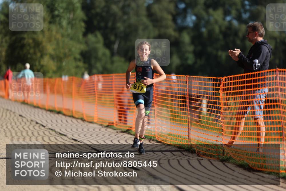 07.09.2025 - 19. Norderstedt Triathlon Michael Strokosch http://msf.ph/oto/8805445 07.09.2025 09:45:19 Laufen 592, 617 meine-sportfotos.de