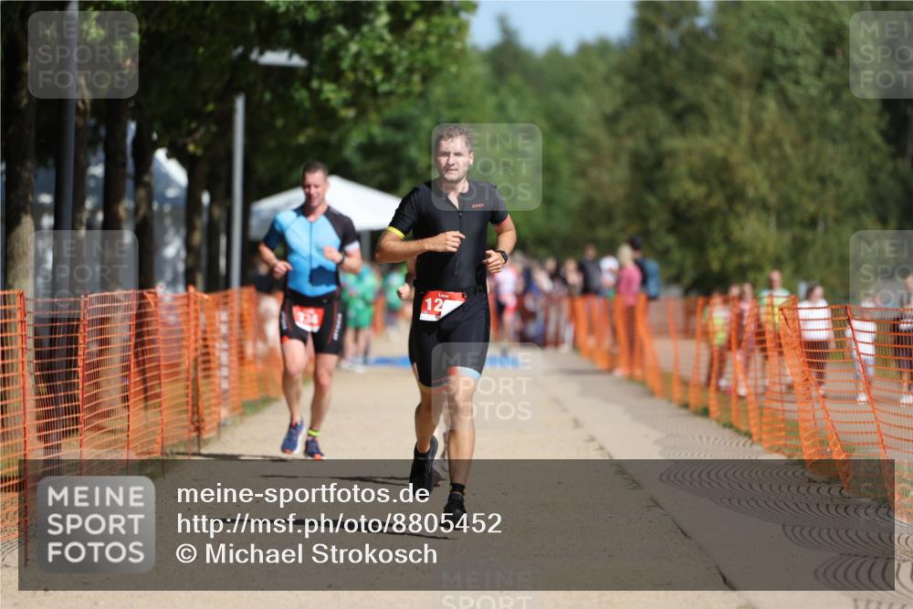 07.09.2025 - 19. Norderstedt Triathlon Michael Strokosch http://msf.ph/oto/8805452 07.09.2025 12:07:58 Laufen 734, 1223, 1257, 1288 meine-sportfotos.de