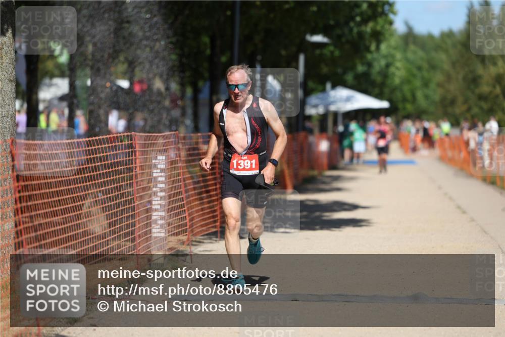 07.09.2025 - 19. Norderstedt Triathlon Michael Strokosch http://msf.ph/oto/8805476 07.09.2025 13:15:46 Laufen 1297, 1337, 1391 meine-sportfotos.de