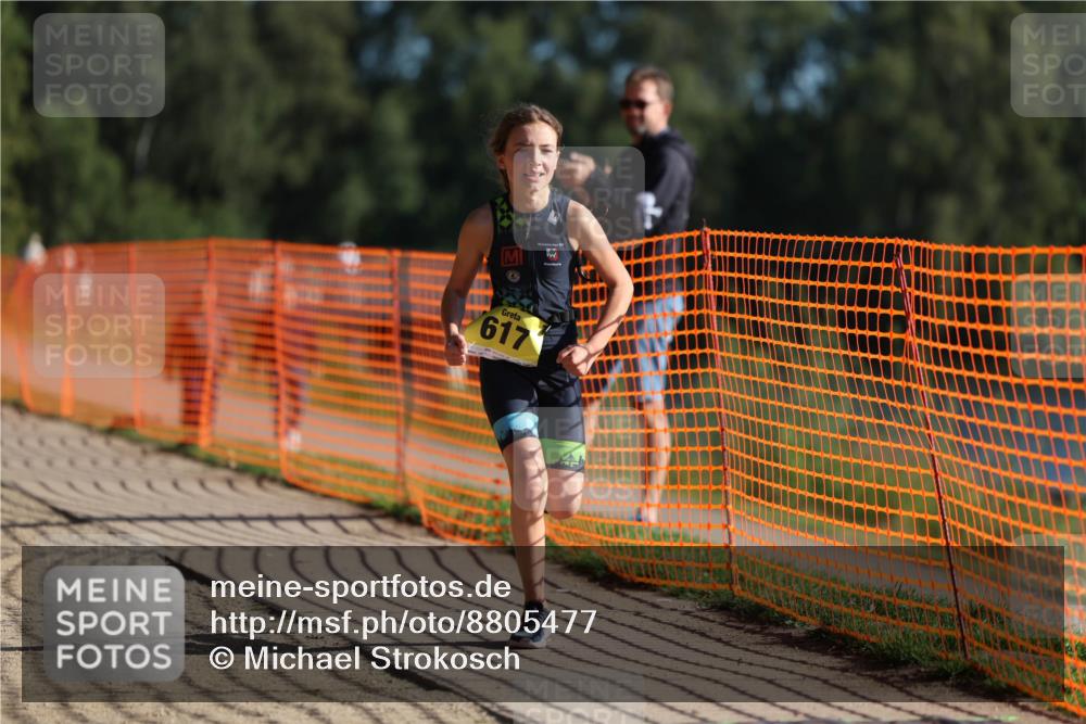 07.09.2025 - 19. Norderstedt Triathlon Michael Strokosch http://msf.ph/oto/8805477 07.09.2025 09:45:20 Laufen 592, 617 meine-sportfotos.de
