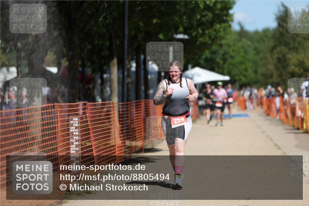 07.09.2025 - 19. Norderstedt Triathlon Michael Strokosch http://msf.ph/oto/8805494 07.09.2025 12:37:45 Laufen 192, 259, 699 meine-sportfotos.de