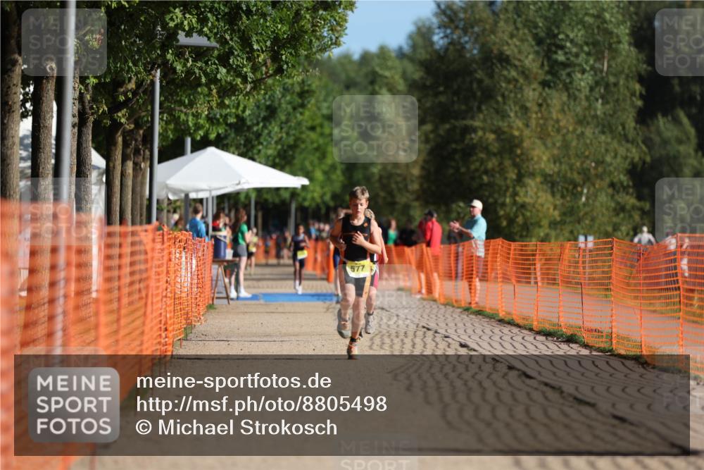07.09.2025 - 19. Norderstedt Triathlon Michael Strokosch http://msf.ph/oto/8805498 07.09.2025 09:45:38 Laufen 577 meine-sportfotos.de
