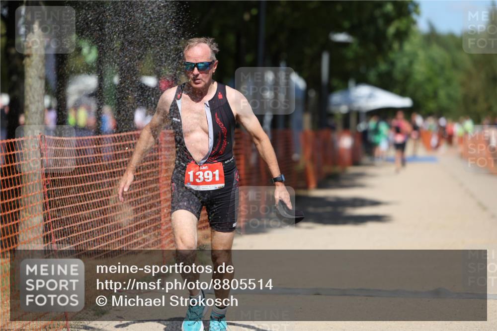 07.09.2025 - 19. Norderstedt Triathlon Michael Strokosch http://msf.ph/oto/8805514 07.09.2025 13:15:47 Laufen 1297, 1337, 1391 meine-sportfotos.de