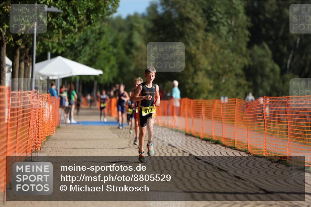 07.09.2025 - 19. Norderstedt Triathlon Michael Strokosch http://msf.ph/oto/8805529 07.09.2025 09:45:40 Laufen 577 meine-sportfotos.de