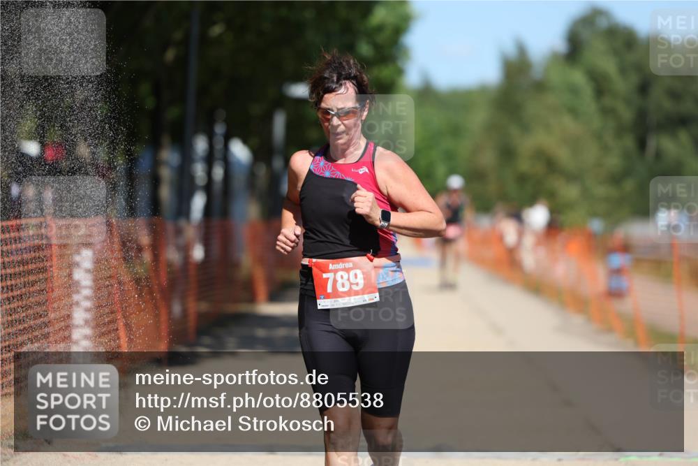 07.09.2025 - 19. Norderstedt Triathlon Michael Strokosch http://msf.ph/oto/8805538 07.09.2025 13:16:03 Laufen 789 meine-sportfotos.de