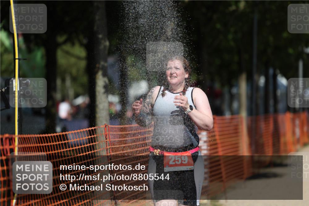 07.09.2025 - 19. Norderstedt Triathlon Michael Strokosch http://msf.ph/oto/8805544 07.09.2025 12:37:48 Laufen 259 meine-sportfotos.de