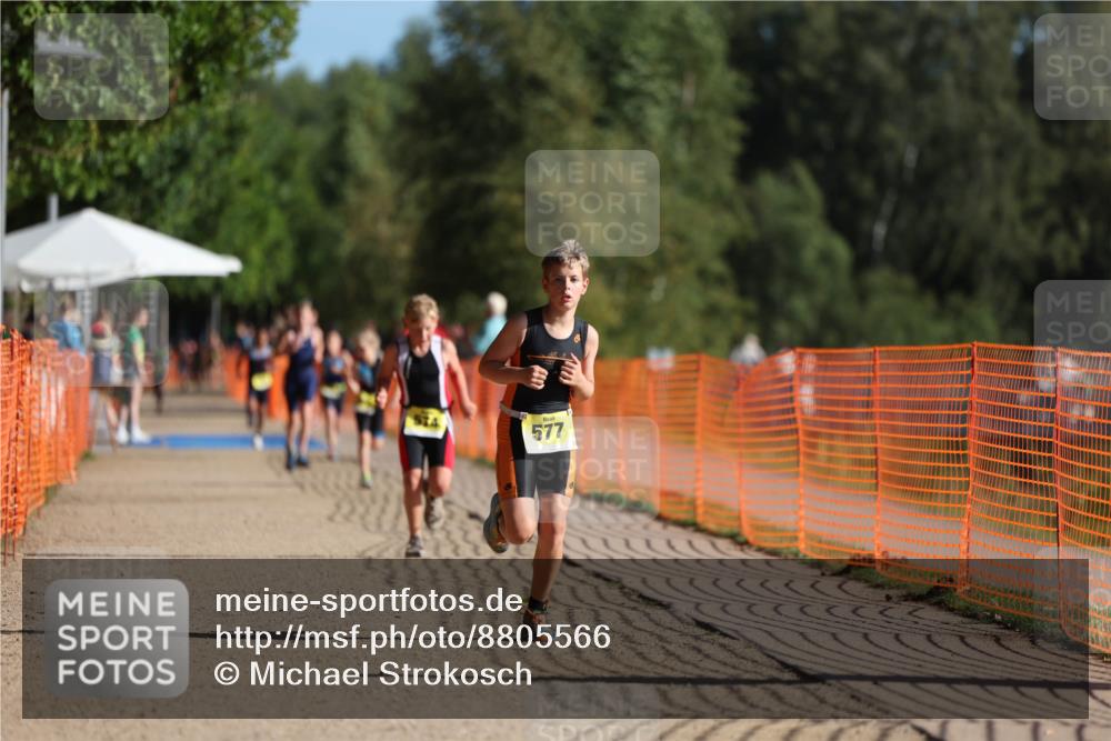 07.09.2025 - 19. Norderstedt Triathlon Michael Strokosch http://msf.ph/oto/8805566 07.09.2025 09:45:42 Laufen 574, 577 meine-sportfotos.de