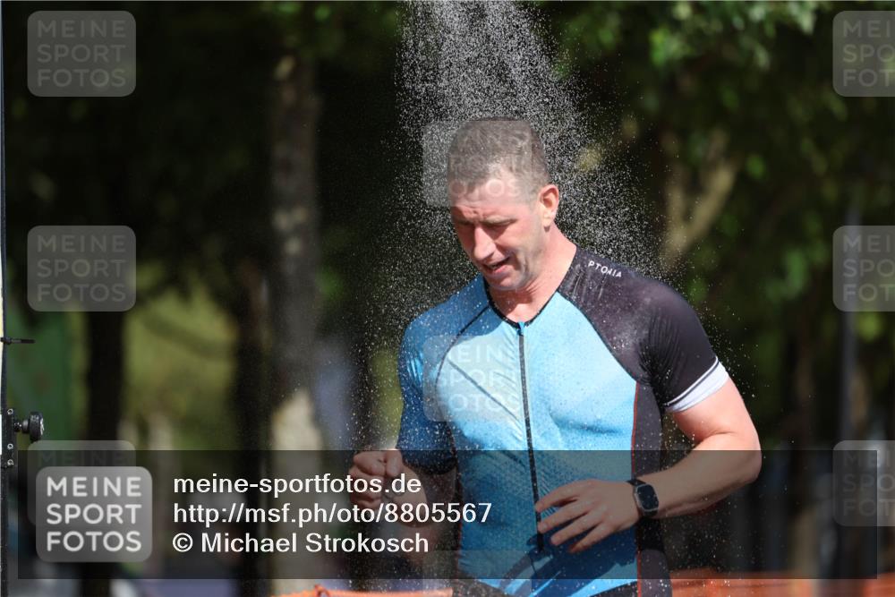 07.09.2025 - 19. Norderstedt Triathlon Michael Strokosch http://msf.ph/oto/8805567 07.09.2025 12:08:05 Laufen 734, 1223, 1288 meine-sportfotos.de