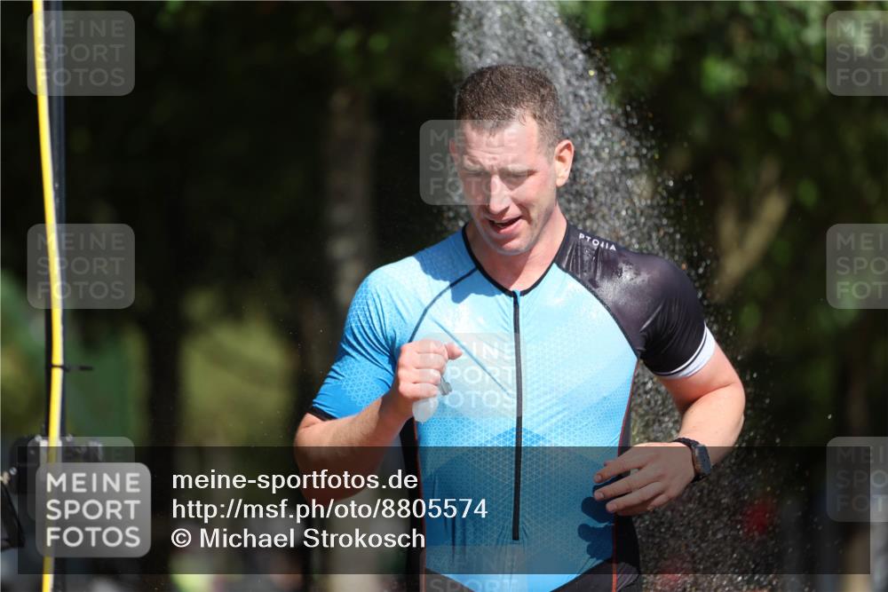 07.09.2025 - 19. Norderstedt Triathlon Michael Strokosch http://msf.ph/oto/8805574 07.09.2025 12:08:05 Laufen 734, 1223, 1288 meine-sportfotos.de