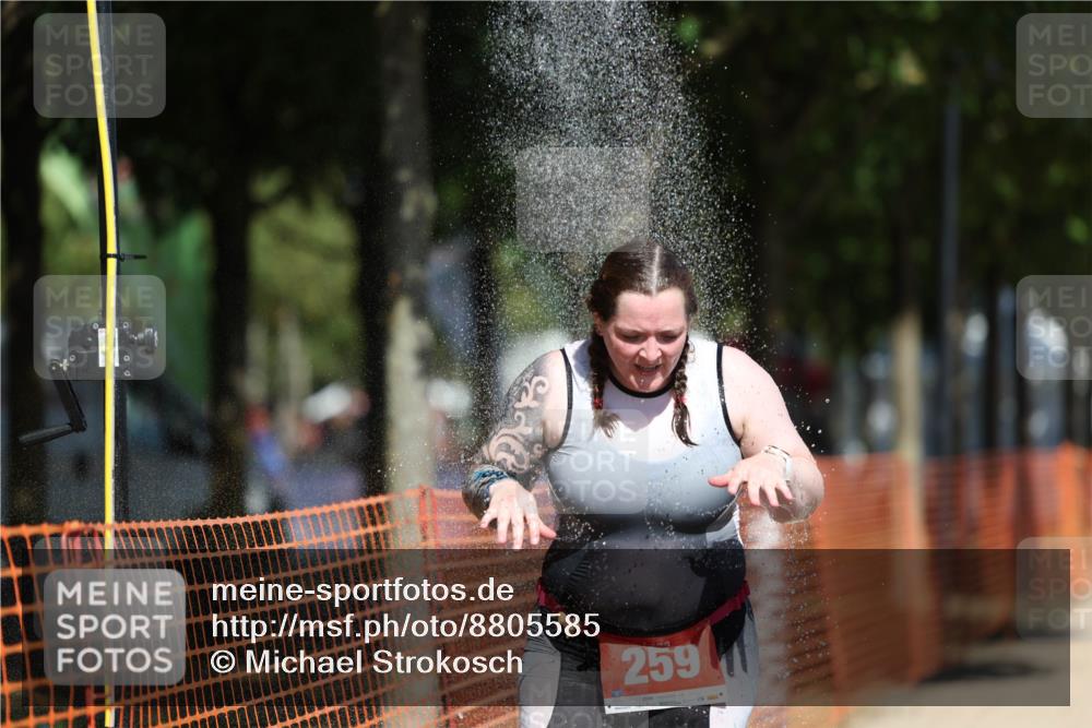 07.09.2025 - 19. Norderstedt Triathlon Michael Strokosch http://msf.ph/oto/8805585 07.09.2025 12:37:50 Laufen 259 meine-sportfotos.de