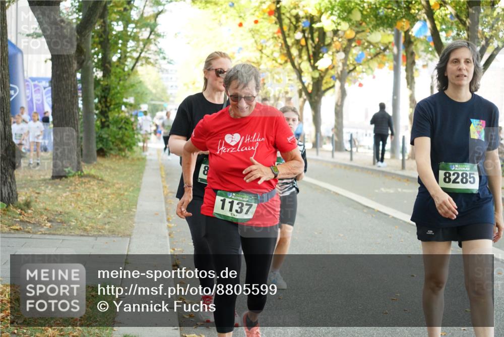 07.09.2025 - BARMER Alsterlauf Yannick Fuchs http://msf.ph/oto/8805599 07.09.2025 11:53:54 Laufen 8, 36, 1137, 8285 meine-sportfotos.de
