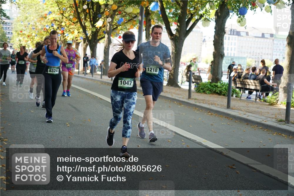 07.09.2025 - BARMER Alsterlauf Yannick Fuchs http://msf.ph/oto/8805626 07.09.2025 11:53:59 Laufen 1261, 8324, 1164, 1047, 1218 meine-sportfotos.de