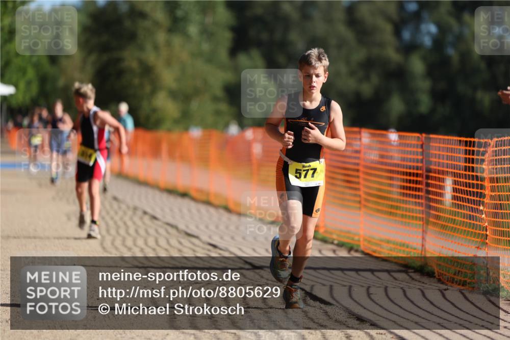 07.09.2025 - 19. Norderstedt Triathlon Michael Strokosch http://msf.ph/oto/8805629 07.09.2025 09:45:44 Laufen 574, 577 meine-sportfotos.de