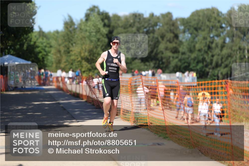 07.09.2025 - 19. Norderstedt Triathlon Michael Strokosch http://msf.ph/oto/8805651 07.09.2025 14:59:44 Laufen 995 meine-sportfotos.de
