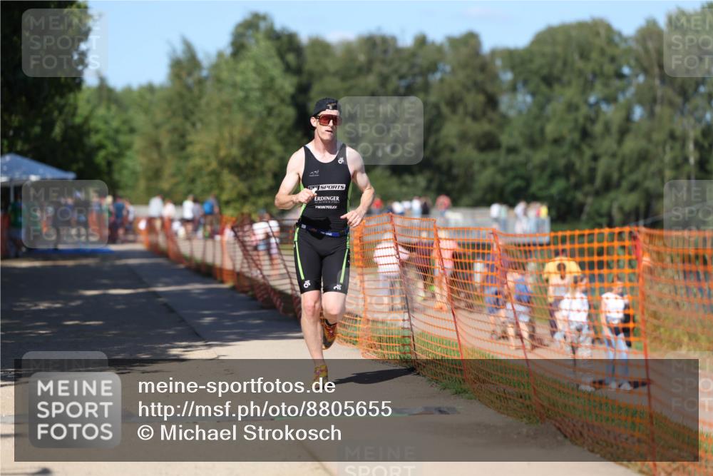 07.09.2025 - 19. Norderstedt Triathlon Michael Strokosch http://msf.ph/oto/8805655 07.09.2025 14:59:44 Laufen 995 meine-sportfotos.de