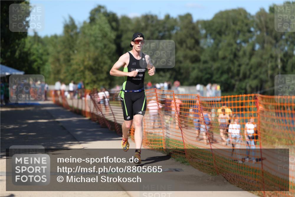 07.09.2025 - 19. Norderstedt Triathlon Michael Strokosch http://msf.ph/oto/8805665 07.09.2025 14:59:45 Laufen 995 meine-sportfotos.de