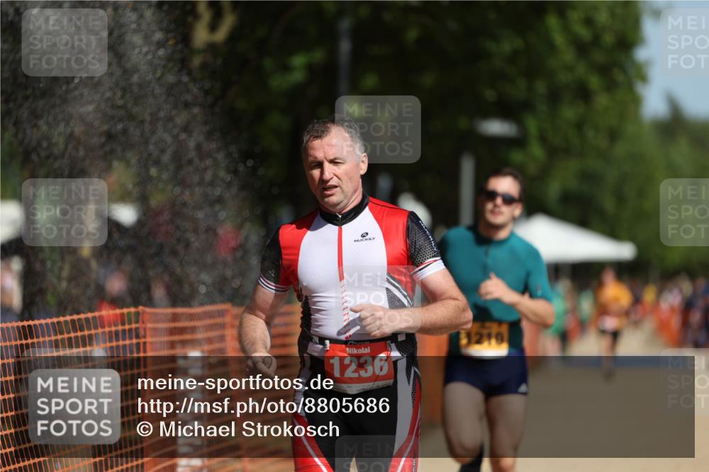 07.09.2025 - 19. Norderstedt Triathlon Michael Strokosch http://msf.ph/oto/8805686 07.09.2025 12:08:19 Laufen 1167, 1210, 1236 meine-sportfotos.de