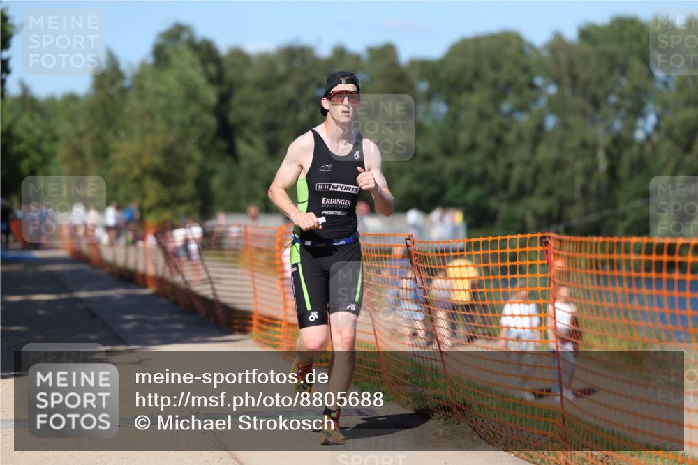 07.09.2025 - 19. Norderstedt Triathlon Michael Strokosch http://msf.ph/oto/8805688 07.09.2025 14:59:45 Laufen 995 meine-sportfotos.de