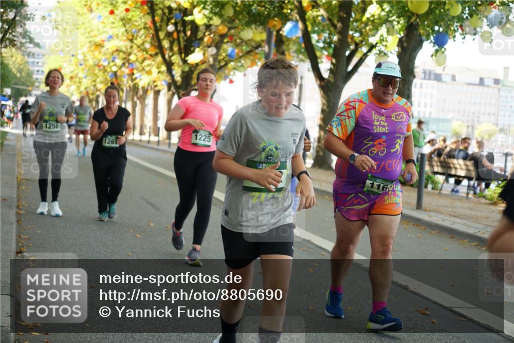 07.09.2025 - BARMER Alsterlauf Yannick Fuchs http://msf.ph/oto/8805690 07.09.2025 11:54:05 Laufen 1256, 1261, 1225, 36, 10, 11600 meine-sportfotos.de