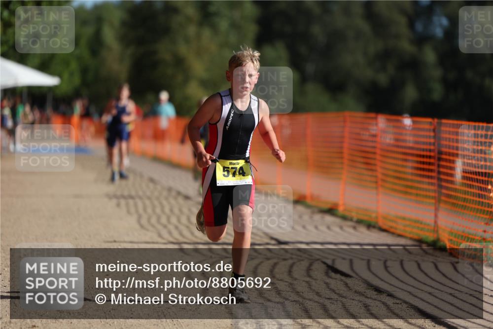 07.09.2025 - 19. Norderstedt Triathlon Michael Strokosch http://msf.ph/oto/8805692 07.09.2025 09:45:47 Laufen 574, 577, 624 meine-sportfotos.de