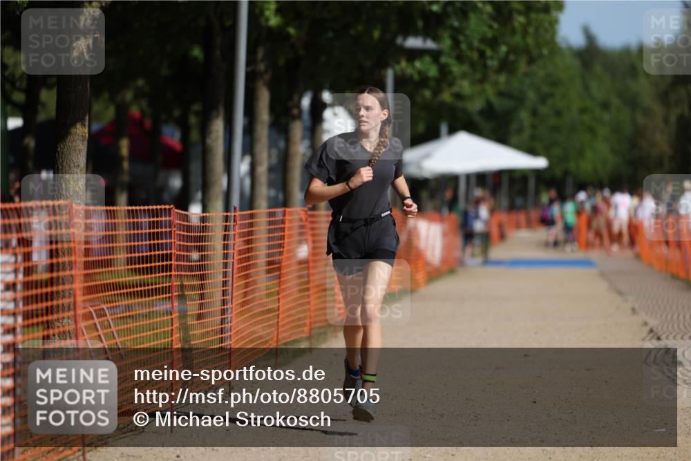 07.09.2025 - 19. Norderstedt Triathlon Michael Strokosch http://msf.ph/oto/8805705 07.09.2025 11:11:37 Laufen 666 meine-sportfotos.de