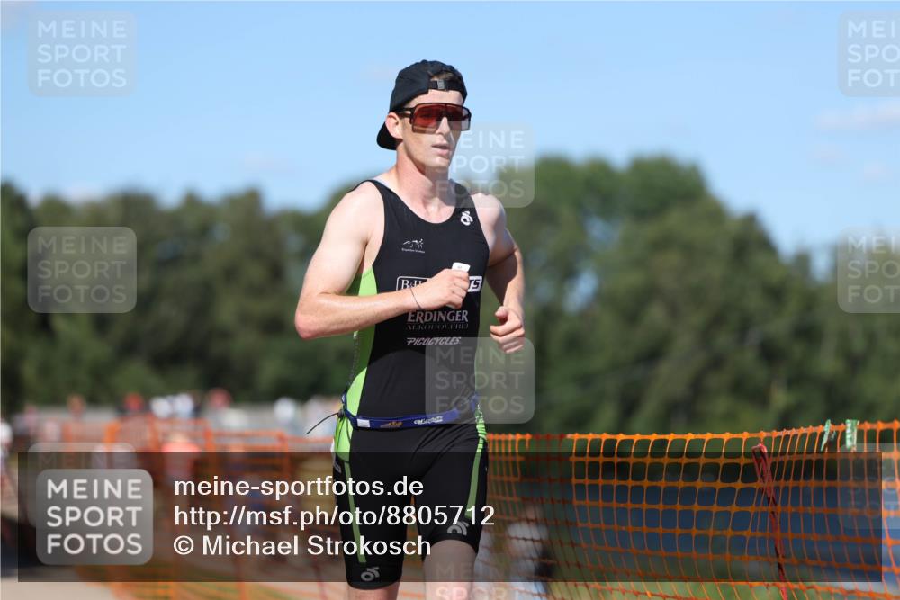 07.09.2025 - 19. Norderstedt Triathlon Michael Strokosch http://msf.ph/oto/8805712 07.09.2025 14:59:47 Laufen 995 meine-sportfotos.de