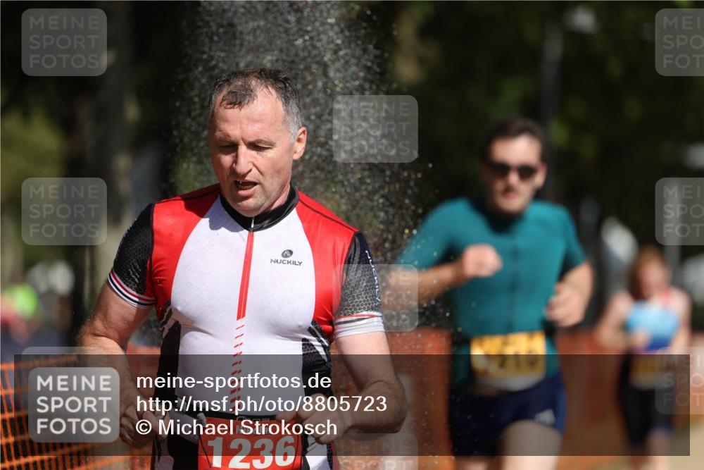 07.09.2025 - 19. Norderstedt Triathlon Michael Strokosch http://msf.ph/oto/8805723 07.09.2025 12:08:21 Laufen 1167, 1210, 1236 meine-sportfotos.de