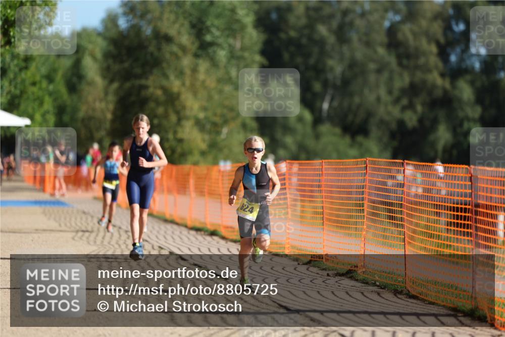 07.09.2025 - 19. Norderstedt Triathlon Michael Strokosch http://msf.ph/oto/8805725 07.09.2025 09:45:50 Laufen 574, 577, 619, 624 meine-sportfotos.de