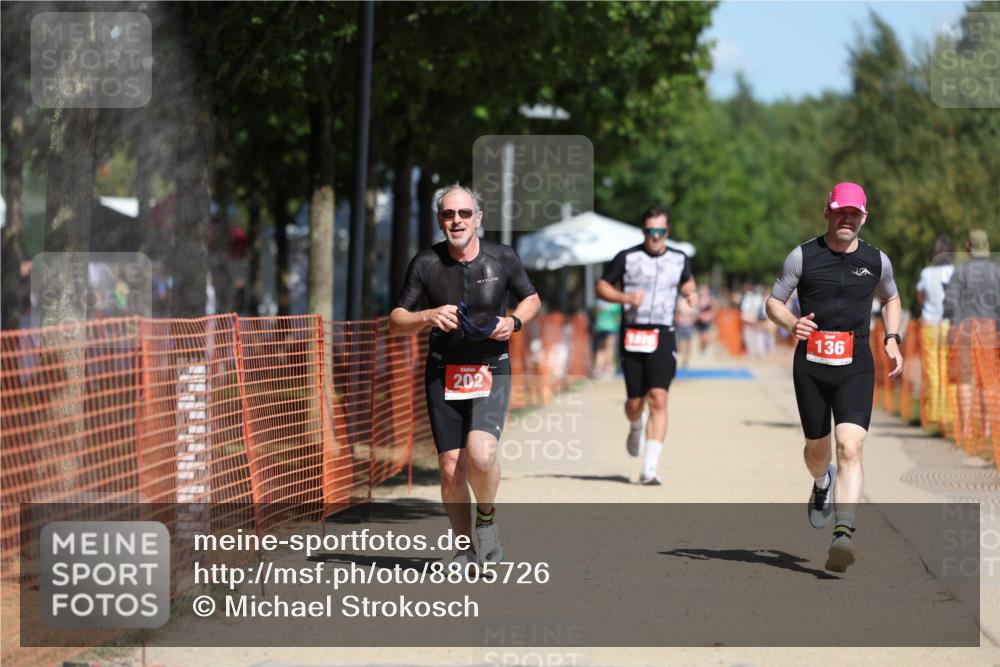 07.09.2025 - 19. Norderstedt Triathlon Michael Strokosch http://msf.ph/oto/8805726 07.09.2025 12:38:07 Laufen 136, 202, 1378 meine-sportfotos.de