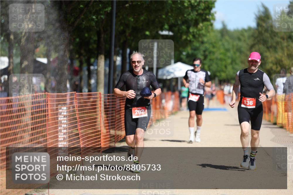 07.09.2025 - 19. Norderstedt Triathlon Michael Strokosch http://msf.ph/oto/8805733 07.09.2025 12:38:07 Laufen 136, 202, 1378 meine-sportfotos.de