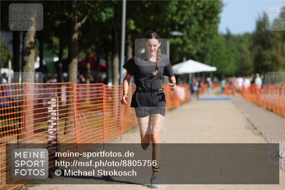 07.09.2025 - 19. Norderstedt Triathlon Michael Strokosch http://msf.ph/oto/8805756 07.09.2025 11:11:39 Laufen 666 meine-sportfotos.de