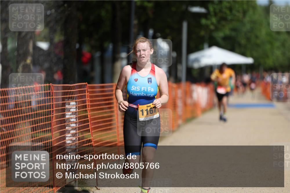 07.09.2025 - 19. Norderstedt Triathlon Michael Strokosch http://msf.ph/oto/8805766 07.09.2025 12:08:23 Laufen 149, 1167, 1210, 1236 meine-sportfotos.de