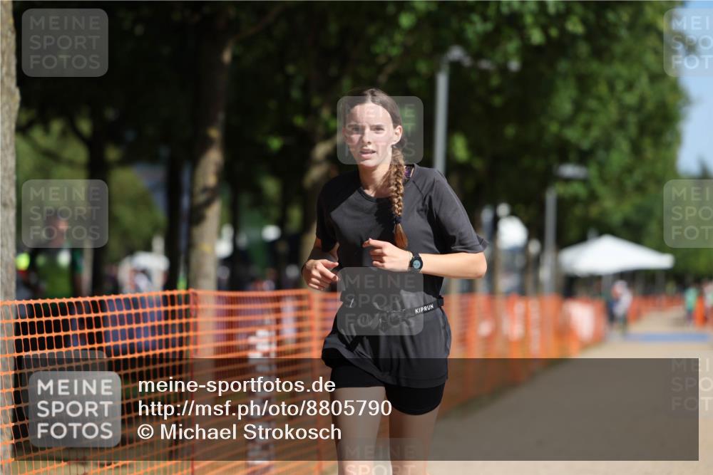 07.09.2025 - 19. Norderstedt Triathlon Michael Strokosch http://msf.ph/oto/8805790 07.09.2025 11:11:40 Laufen 666 meine-sportfotos.de