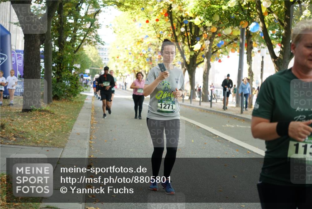 07.09.2025 - BARMER Alsterlauf Yannick Fuchs http://msf.ph/oto/8805801 07.09.2025 11:54:17 Laufen 1121, 1271, 10, 113 meine-sportfotos.de