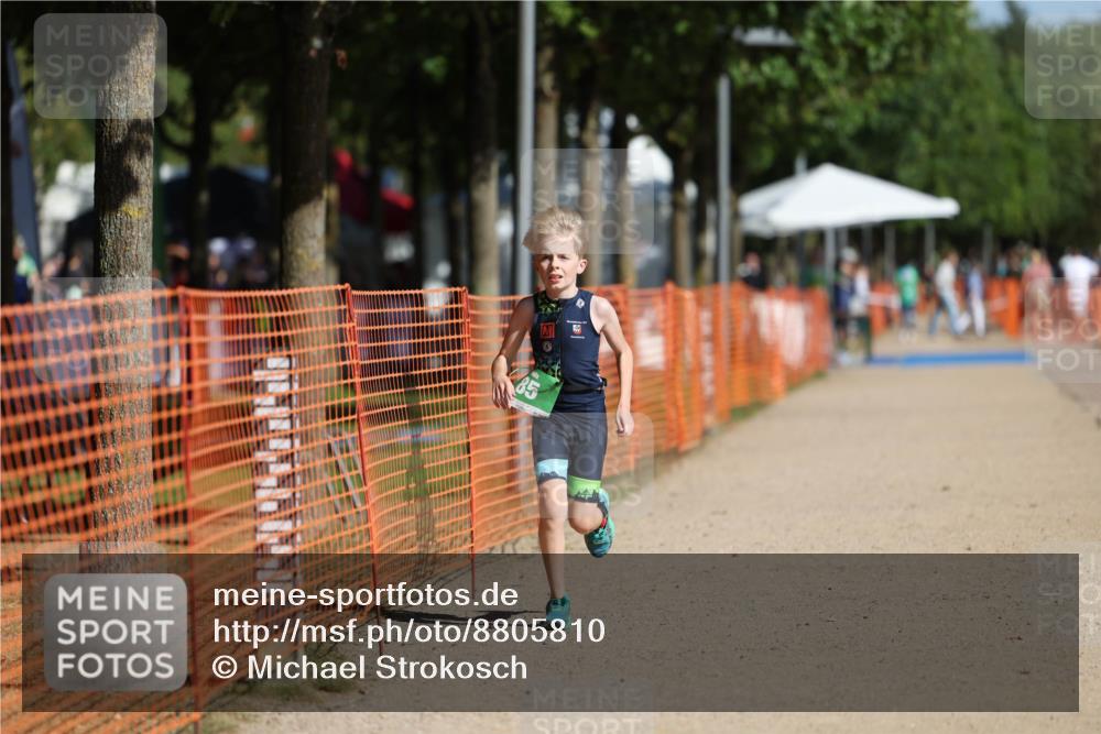 07.09.2025 - 19. Norderstedt Triathlon Michael Strokosch http://msf.ph/oto/8805810 07.09.2025 11:12:38 Laufen 85 meine-sportfotos.de