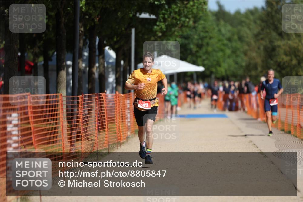 07.09.2025 - 19. Norderstedt Triathlon Michael Strokosch http://msf.ph/oto/8805847 07.09.2025 12:08:27 Laufen 149, 837, 1167 meine-sportfotos.de