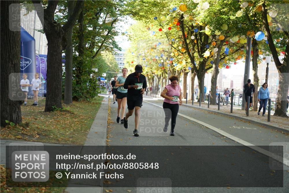 07.09.2025 - BARMER Alsterlauf Yannick Fuchs http://msf.ph/oto/8805848 07.09.2025 11:54:19 Laufen 87, 123 meine-sportfotos.de