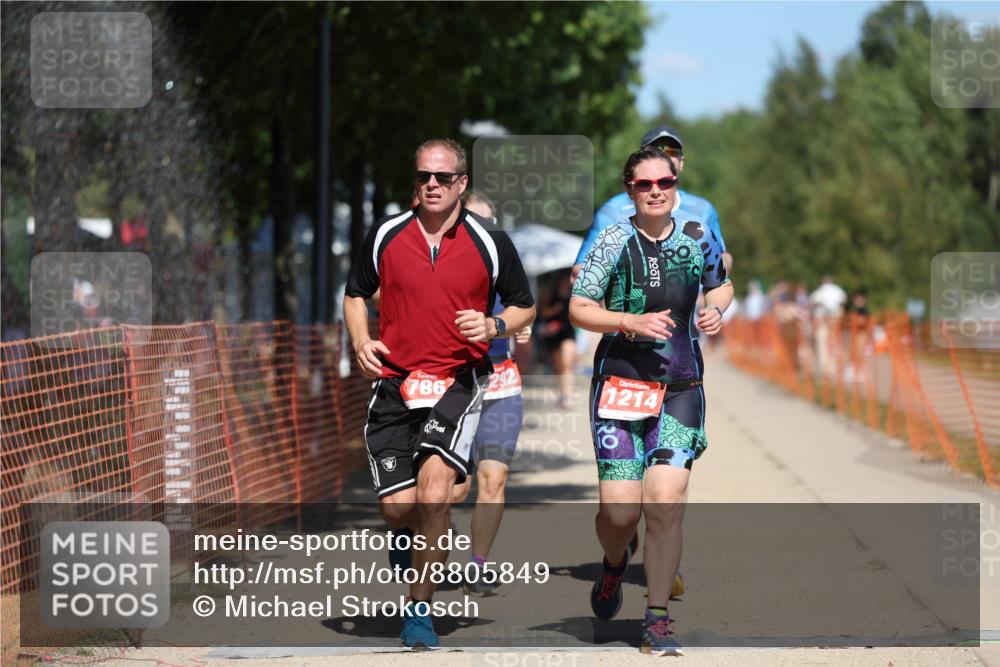 07.09.2025 - 19. Norderstedt Triathlon Michael Strokosch http://msf.ph/oto/8805849 07.09.2025 13:16:45 Laufen 153, 752, 786, 1214, 1261, 1271, 1292, 1345 meine-sportfotos.de