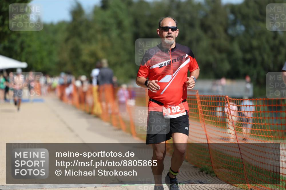 07.09.2025 - 19. Norderstedt Triathlon Michael Strokosch http://msf.ph/oto/8805865 07.09.2025 12:38:16 Laufen 182, 299, 1378 meine-sportfotos.de